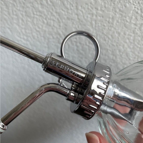 New Sephora Plant Mister and Luggage Tag - Sephora favorites - makeup store - Picture 4 of 6